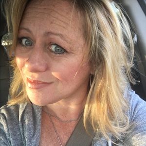 Meet your Posher, Kara